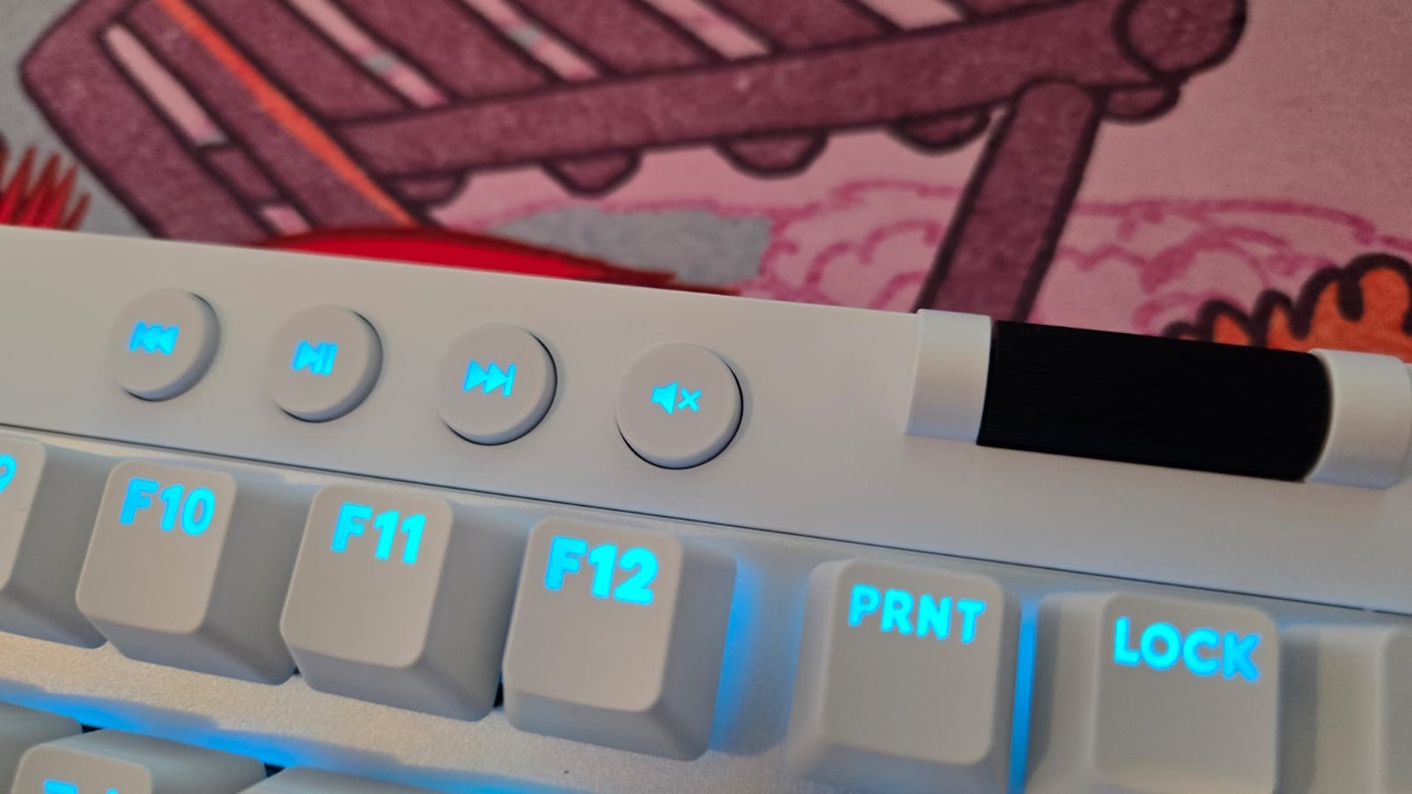 Logitech G PRO X TKL RAPID Logitech G PRO X TKL RAPID - teclas multimidia e barra de rolagem