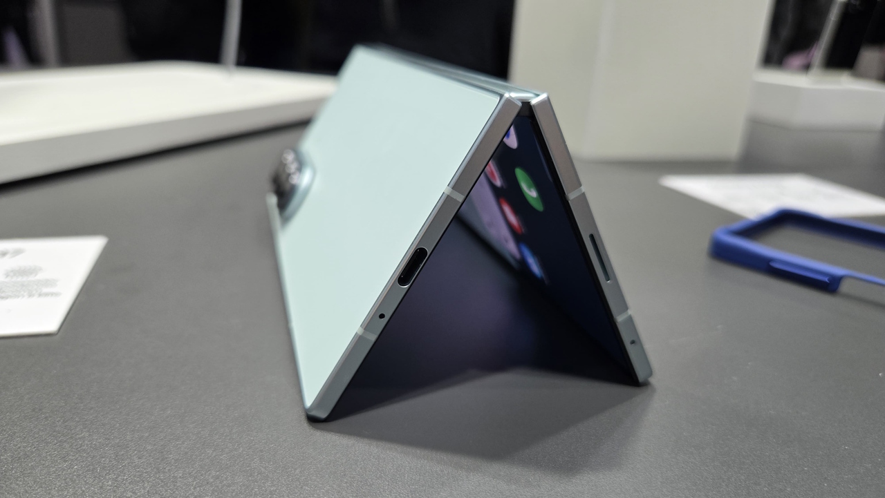 Galaxy Z Fold7 Galaxy Z Fold7 - espessura
