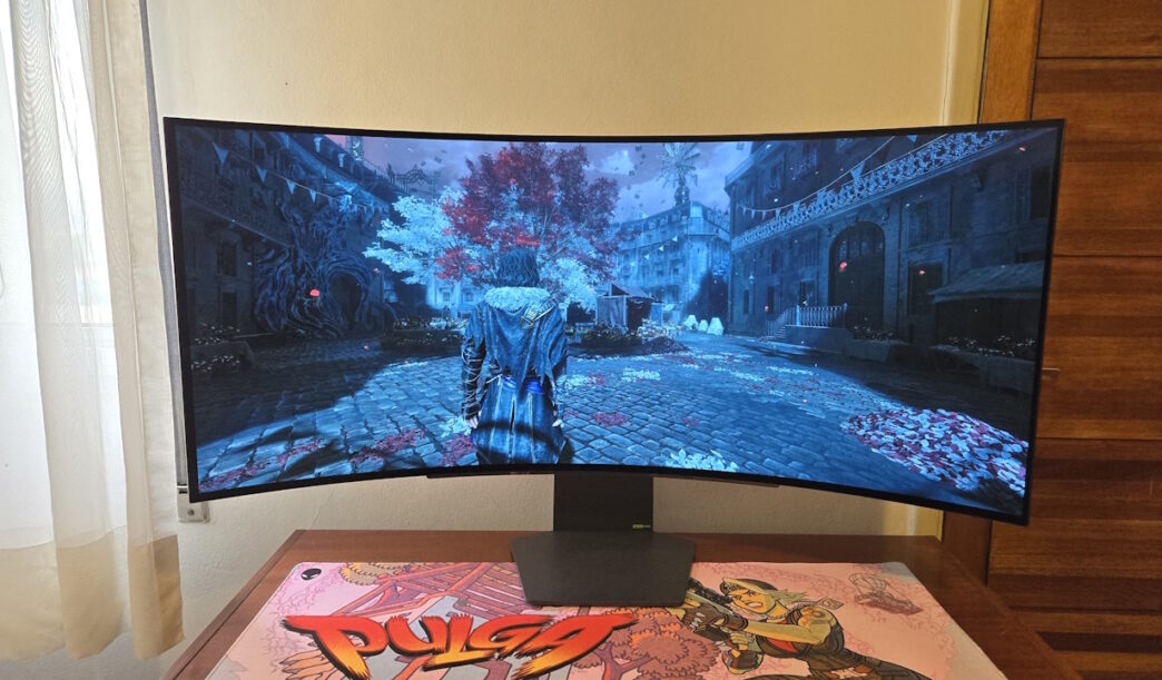 LG UltraGear OLED Curvo 45GS95QE - Clair Obsucre Expedition 33