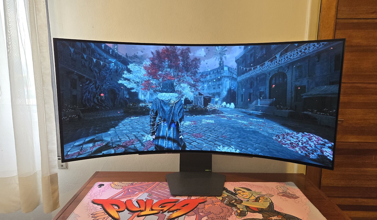 LG UltraGear OLED Curvo 45GS95QE - Clair Obsucre Expedition 33