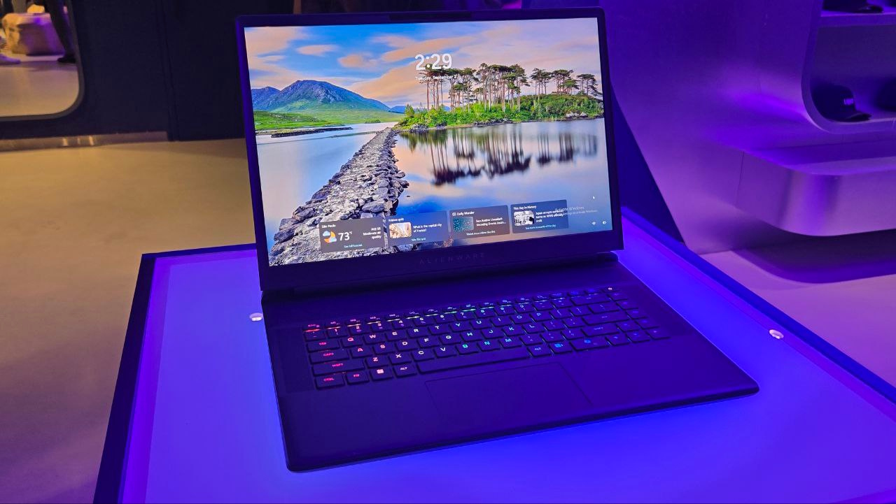 Alienware 16 Alienware 16 Area-51